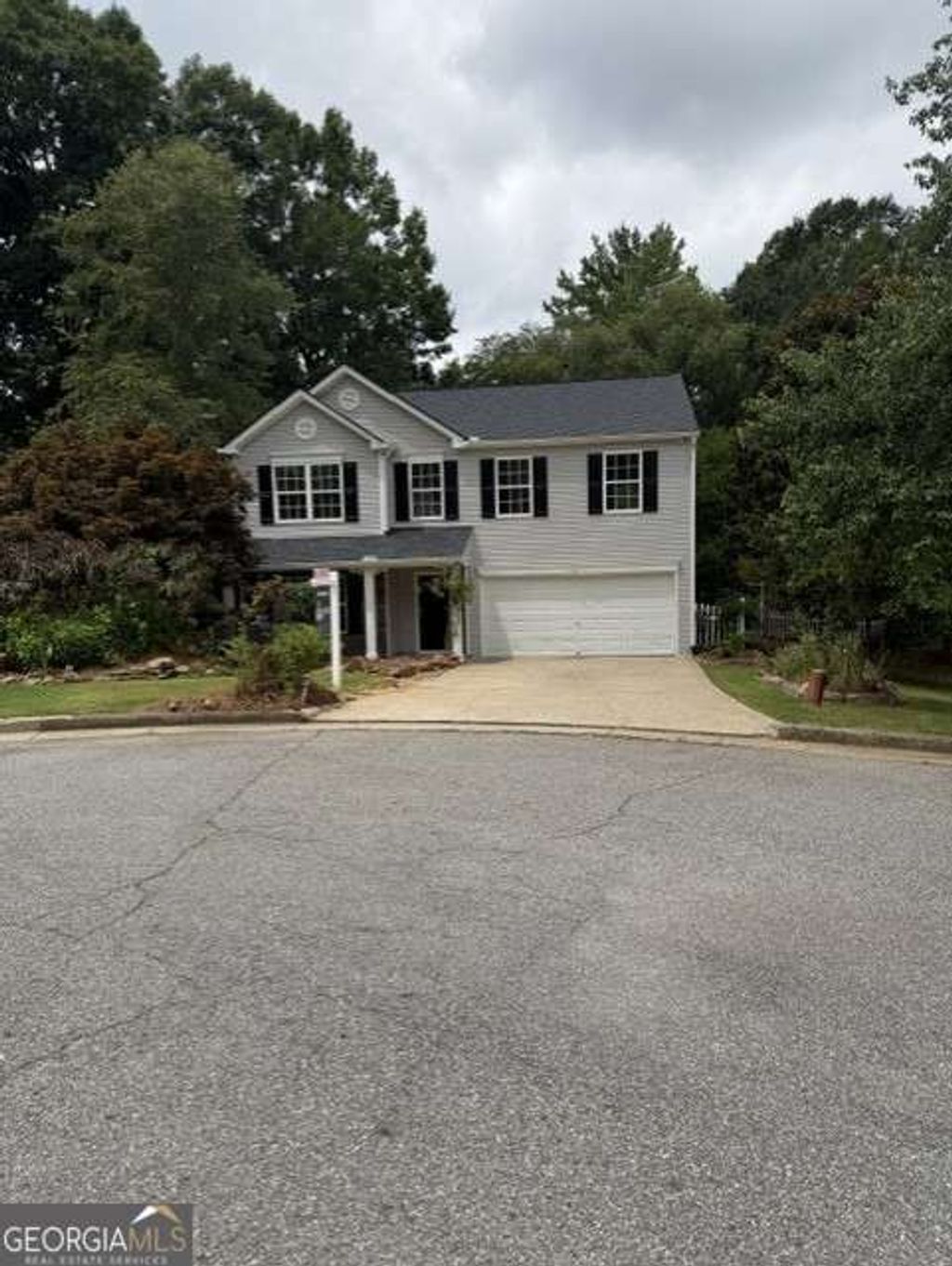 Photo of 528 Lazy River Lane, Woodstock, GA 30188 (MLS # 10805603)