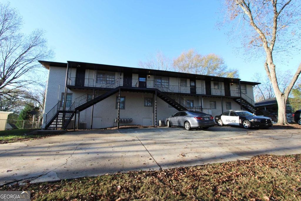 Photo of 514 Clover Drive #5, Buford, GA 30518 (MLS # 10679525)