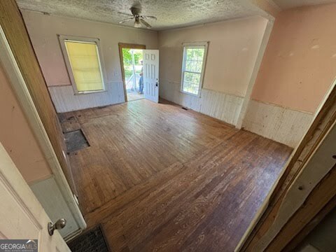 Griffin, Georgia 30223, United States, 4 Bedrooms Bedrooms, ,3 BathroomsBathrooms,Residential,Pending,114911