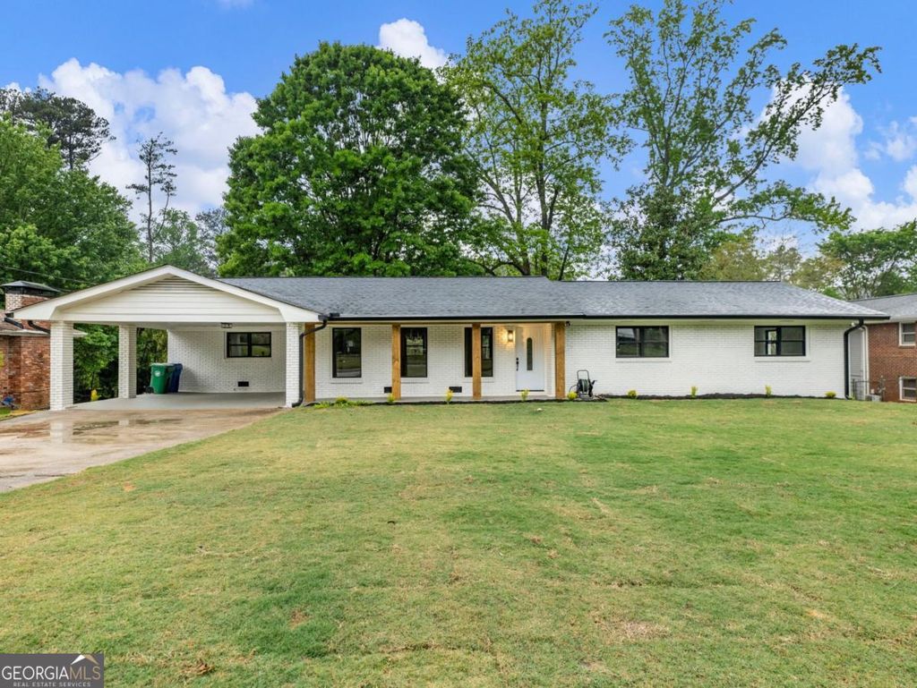 Photo of 1870 Hebron Hills Drive, Tucker, GA 30084 (MLS # 10754595)