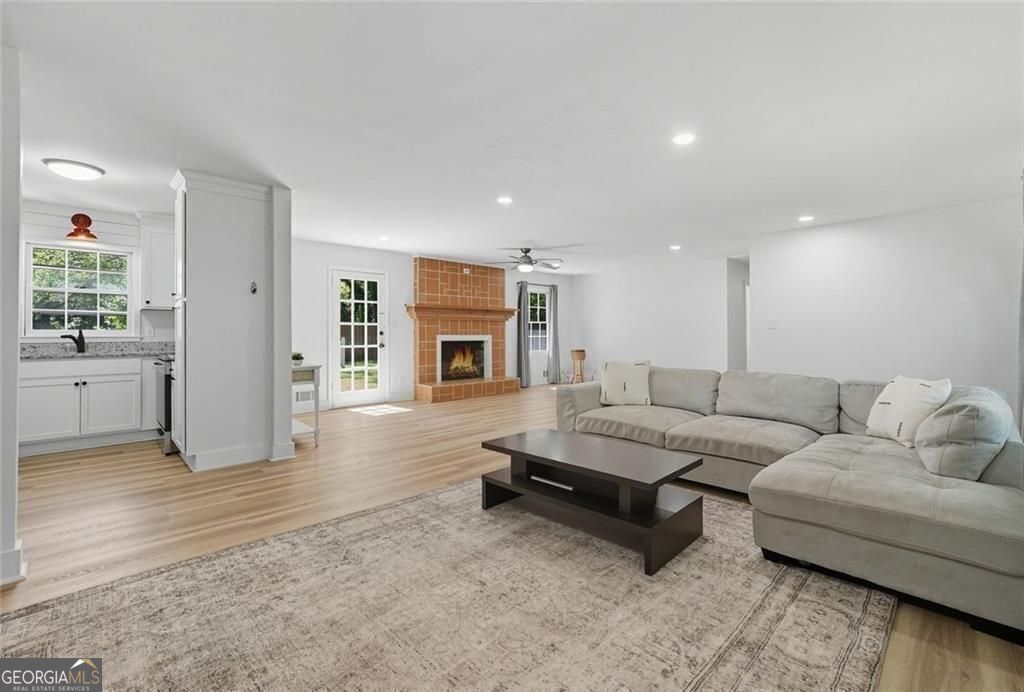 Abington Park - Residential