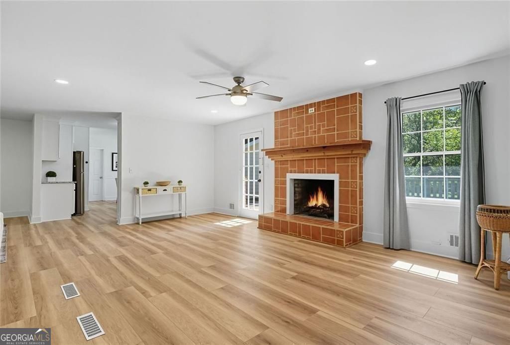 Abington Park - Residential