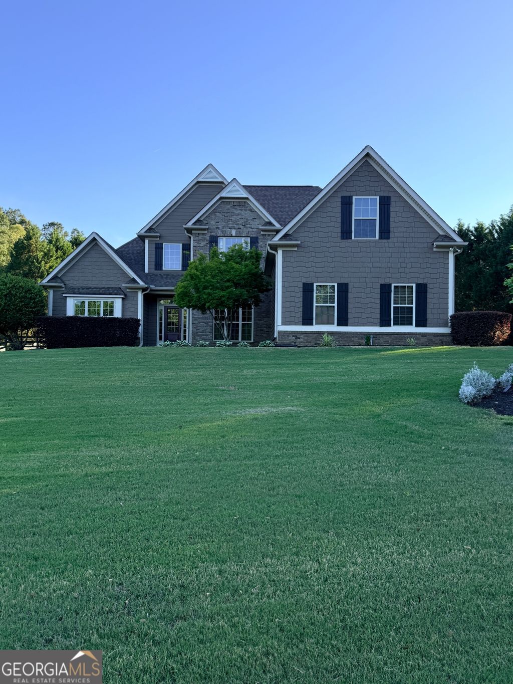 Photo of 127 Sandisfield Drive, Sharpsburg, GA 30277 (MLS # 10757361)
