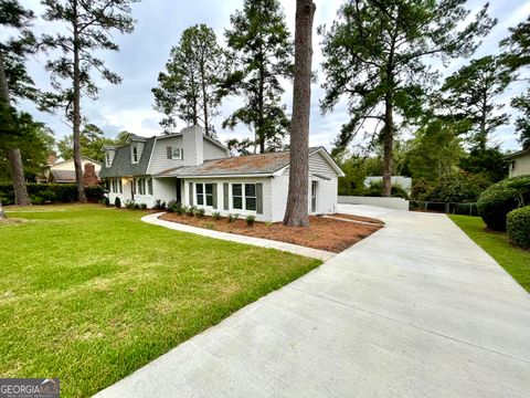 A home in Valdosta