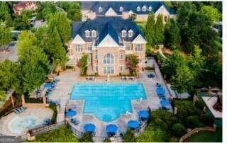 The Manor - Land