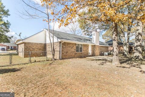 A home in Warner Robins