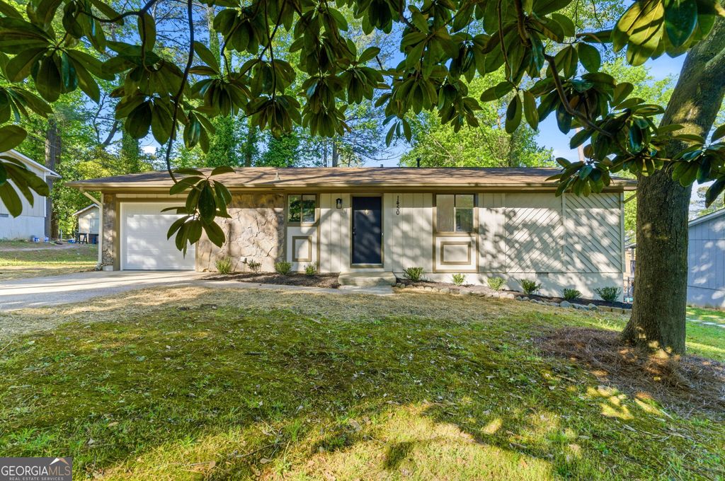 Photo of 1450 Reddington Lane, Norcross, GA 30093 (MLS # 10732174)