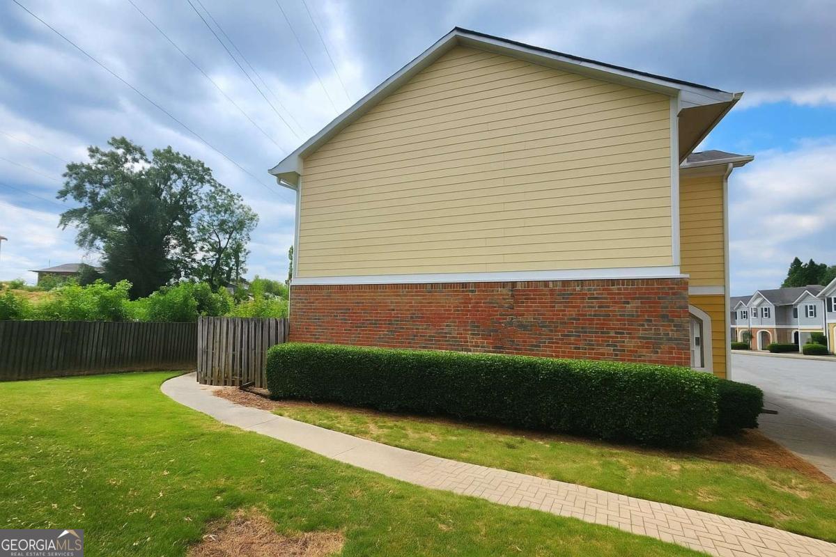 Sierra West - Residential