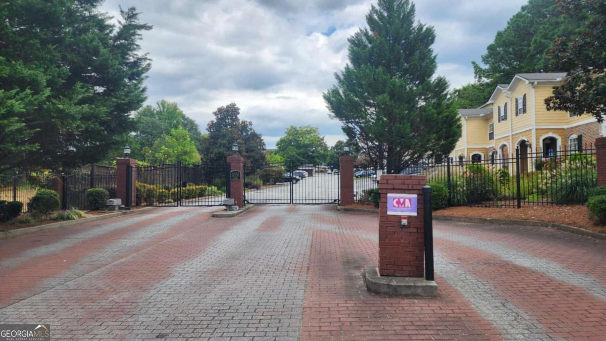 Sierra West - Residential