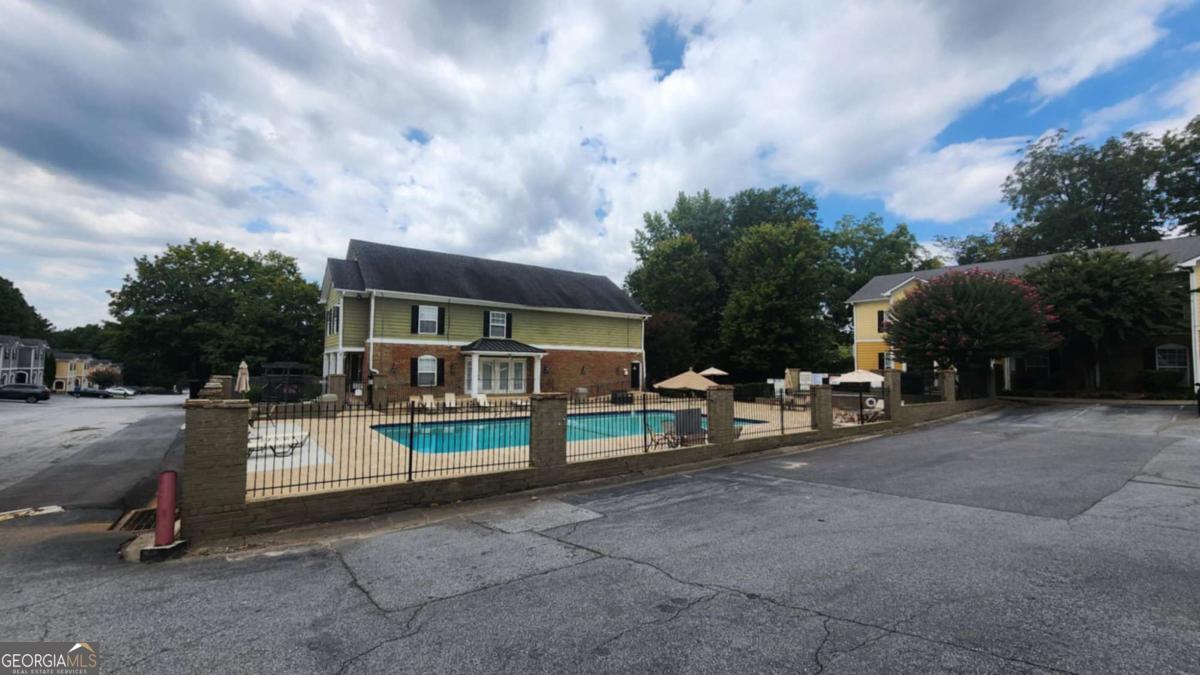 Sierra West - Residential