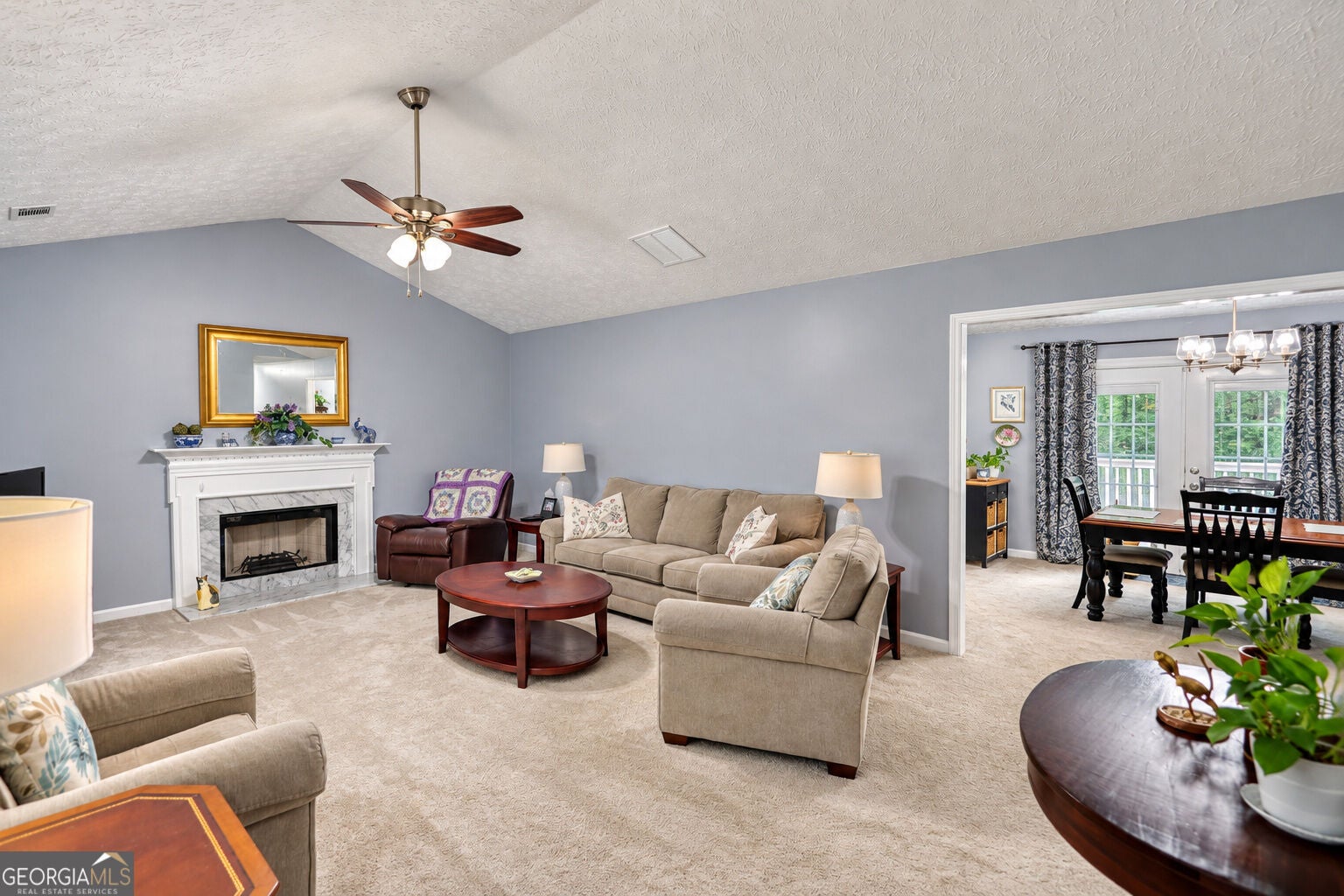 513 Cody LN