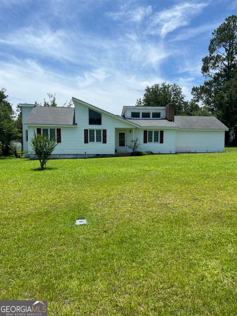 17 Dime ST Douglas GA 31535