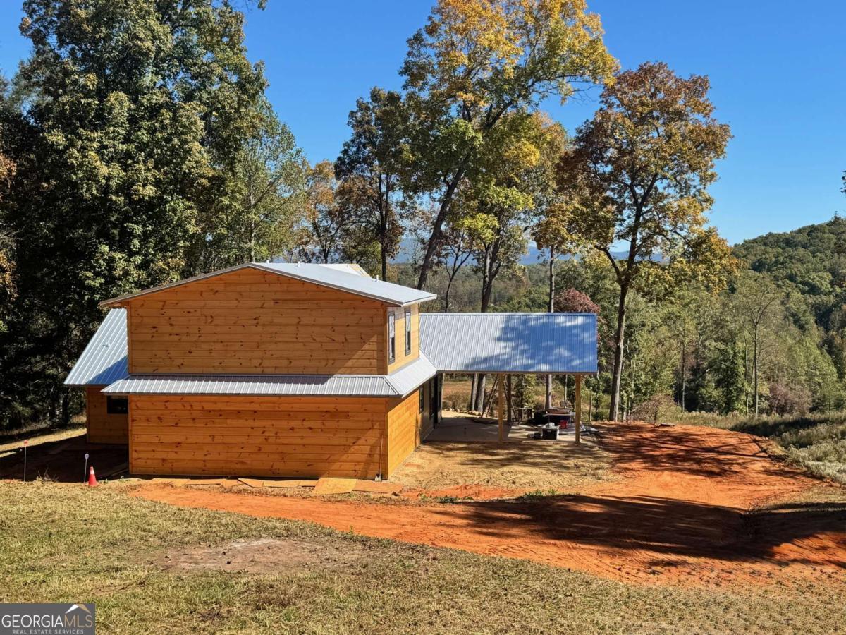 C6 Briarwood LN