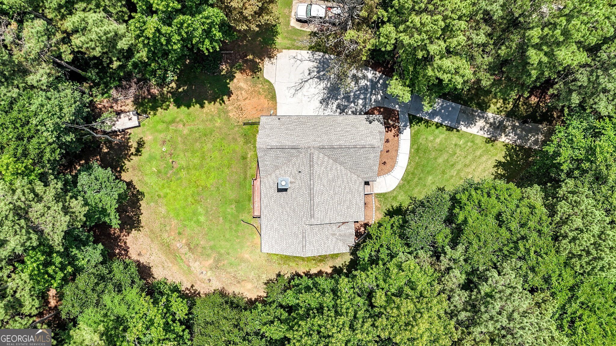 24 Walnut LN NE