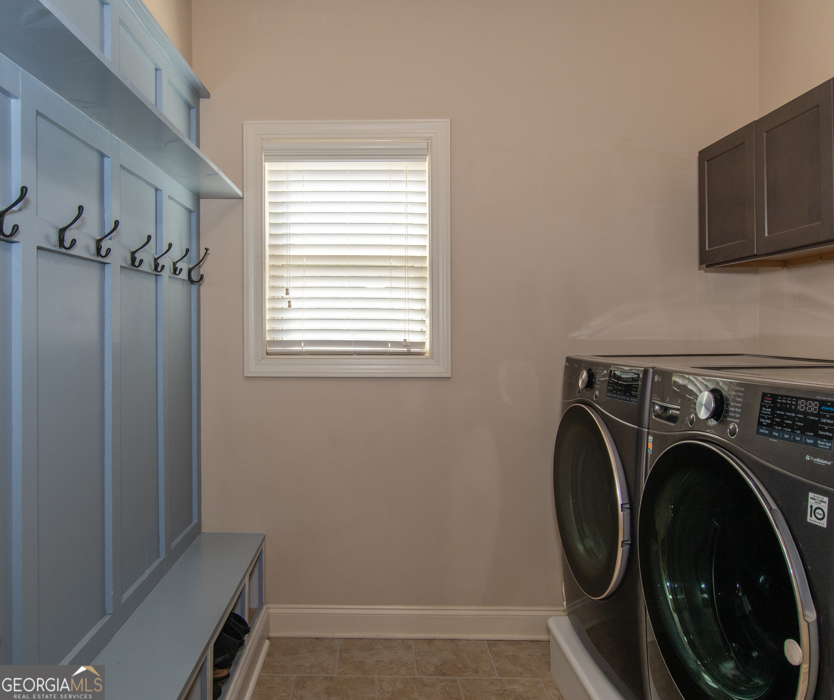 Newnan, Georgia 30265, United States, 6 Bedrooms Bedrooms, ,5 BathroomsBathrooms,Residential,Active,151513