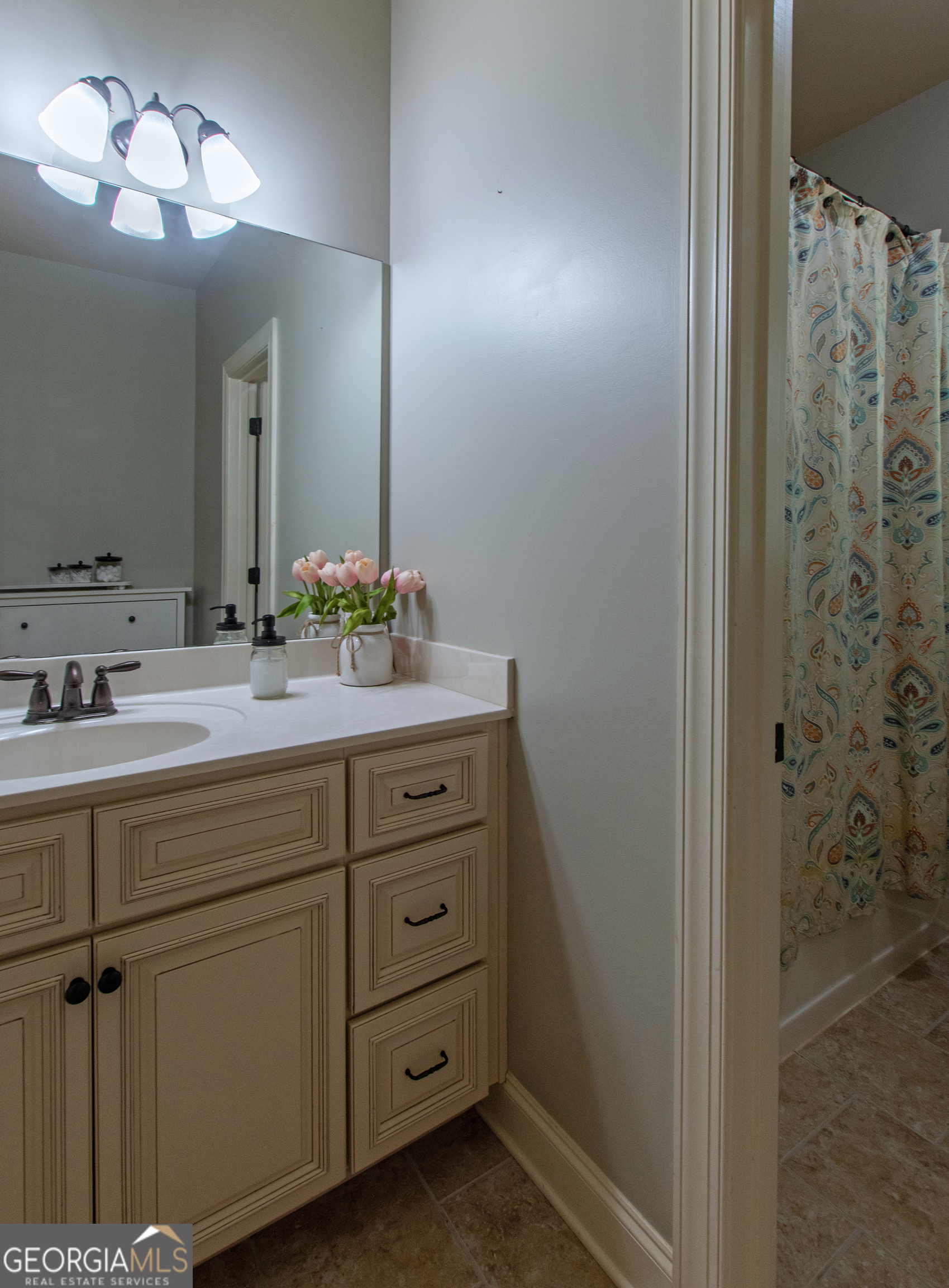 Newnan, Georgia 30265, United States, 6 Bedrooms Bedrooms, ,5 BathroomsBathrooms,Residential,Active,151513