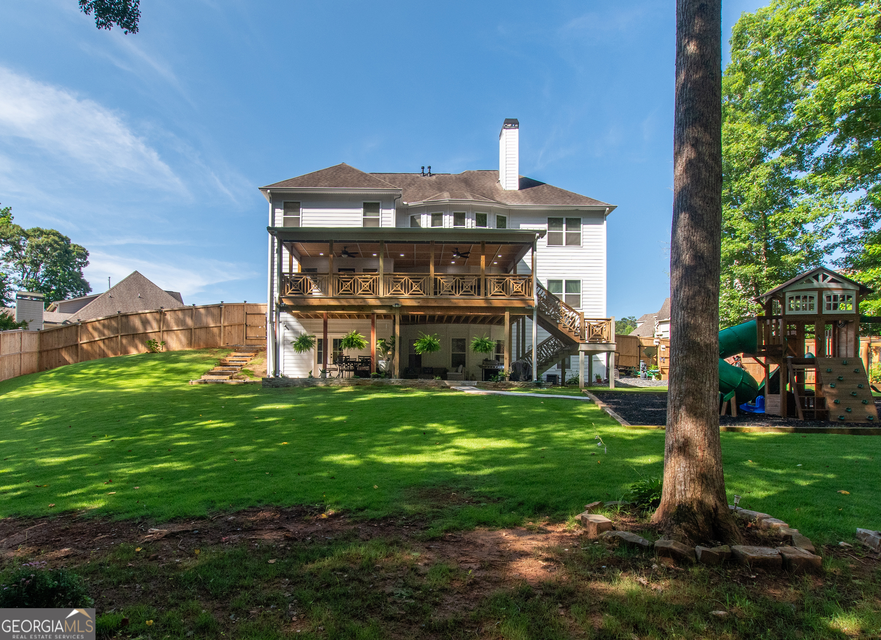 Newnan, Georgia 30265, United States, 6 Bedrooms Bedrooms, ,5 BathroomsBathrooms,Residential,Active,151513