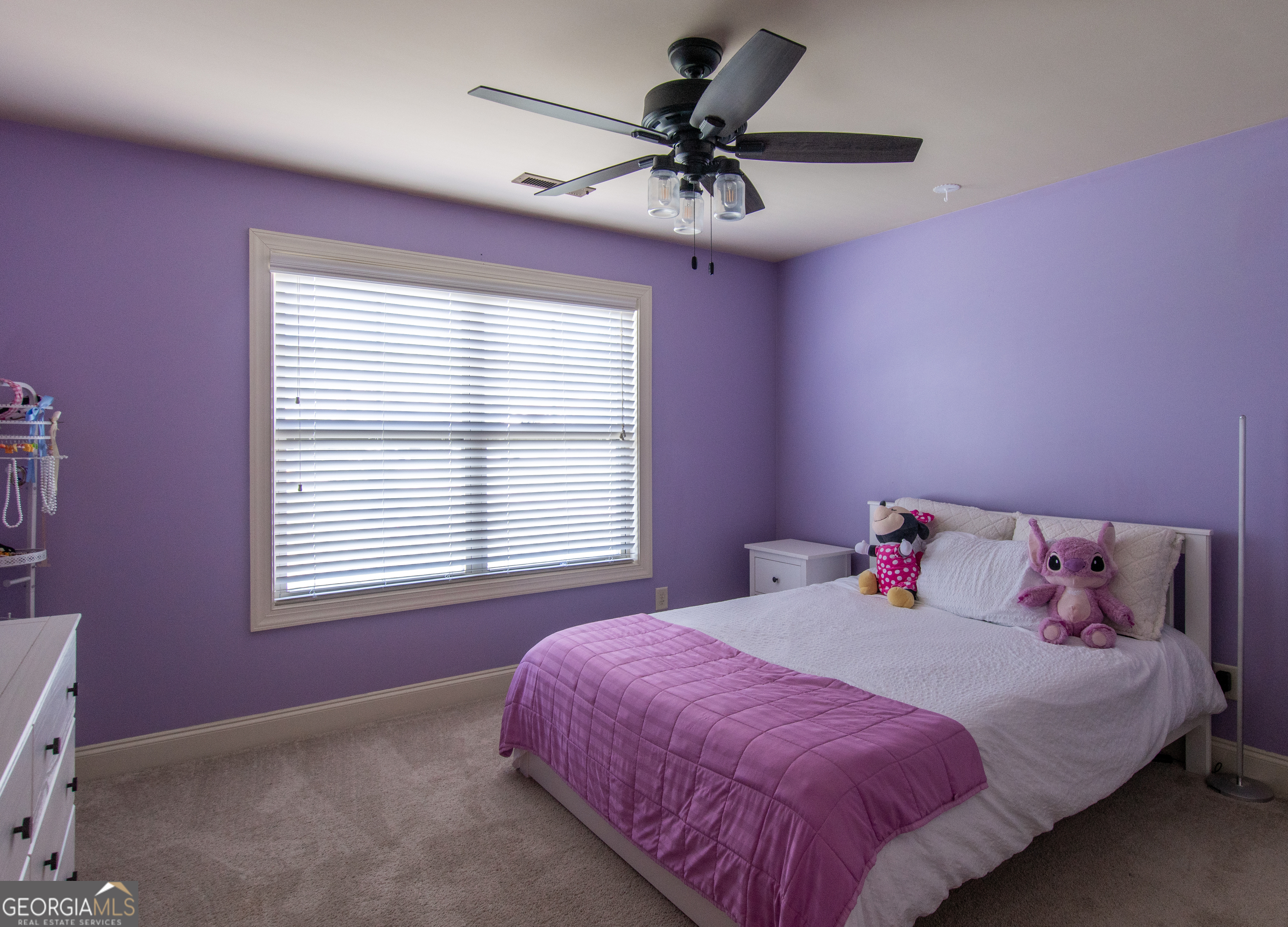 Newnan, Georgia 30265, United States, 6 Bedrooms Bedrooms, ,5 BathroomsBathrooms,Residential,Active,151513