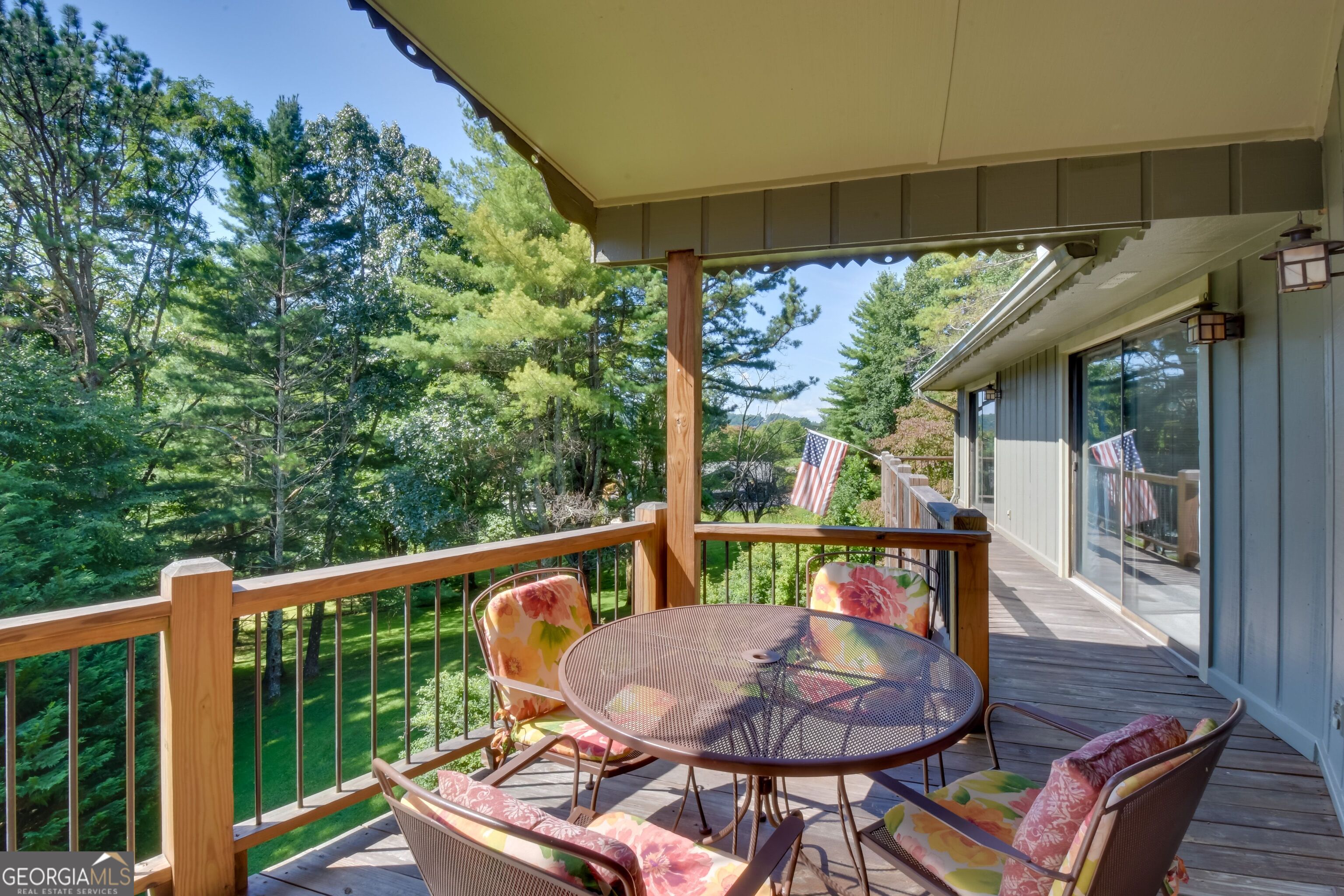 194 Fairway LN