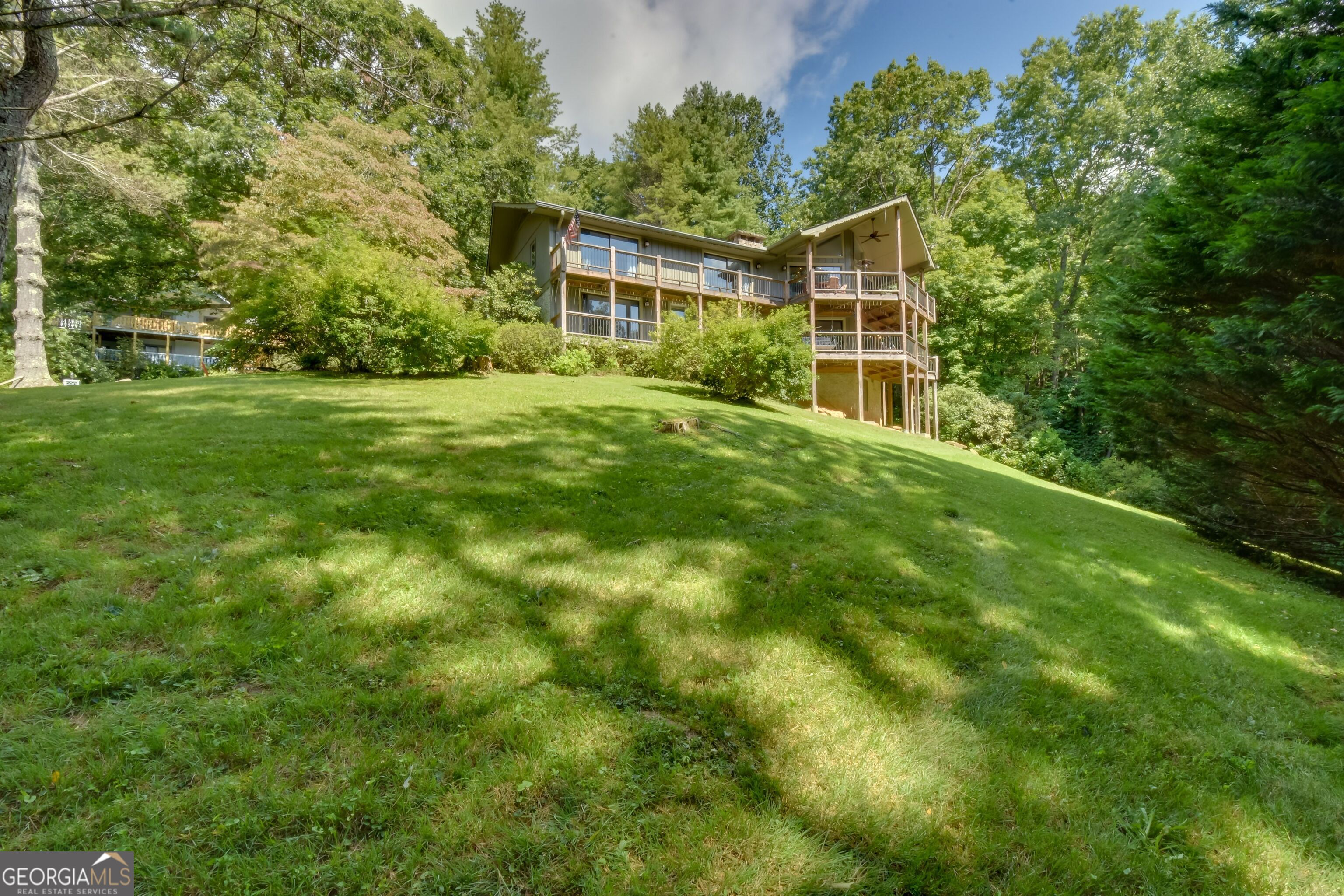 194 Fairway LN