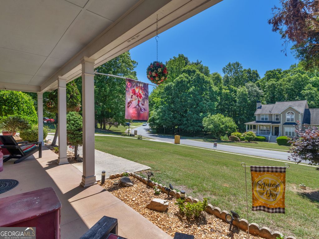 Photo of 225 Lofty Eagle Lane, Fayetteville, GA 30214 (MLS # 10766284)