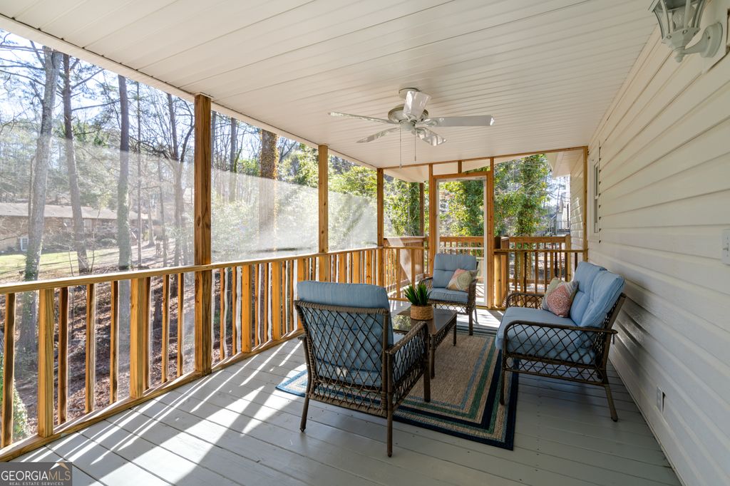 Photo of 17 Rock Crest Circle SE, Cartersville, GA 30121 (MLS # 10608014)