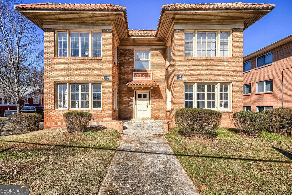 Photo of 1445 Lucile Avenue SW, Atlanta, GA 30310 (MLS # 10825646)