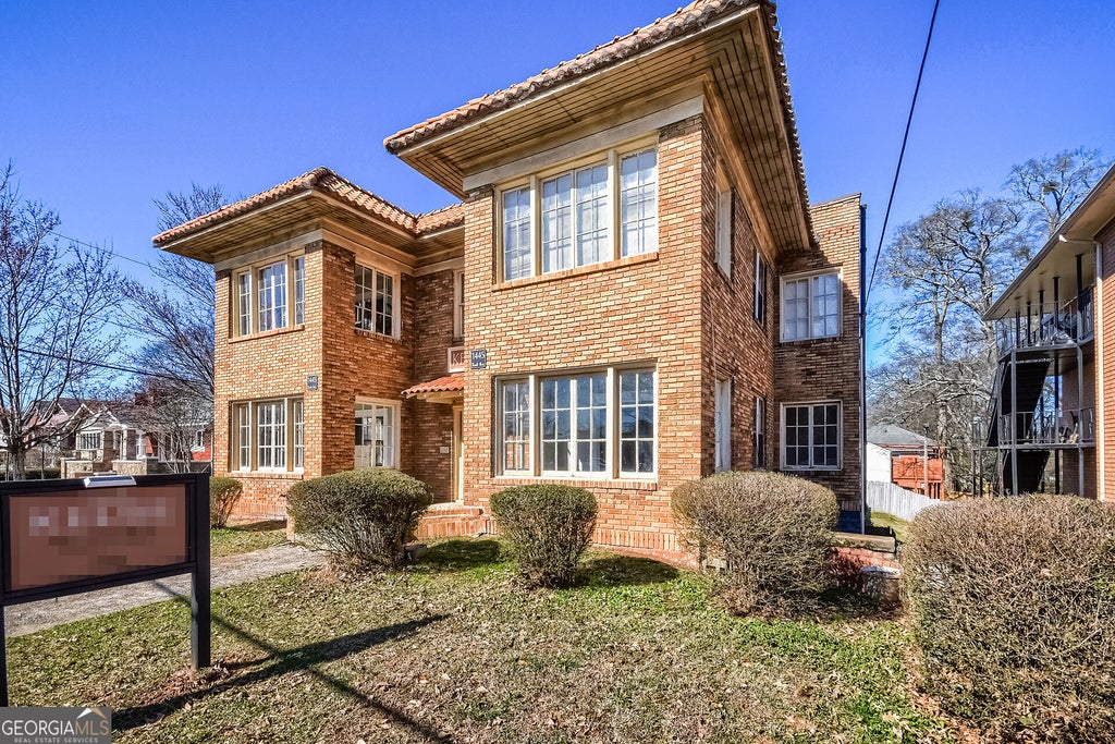 Photo of 1445 Lucile Avenue SW, Atlanta, GA 30310 (MLS # 10825646)