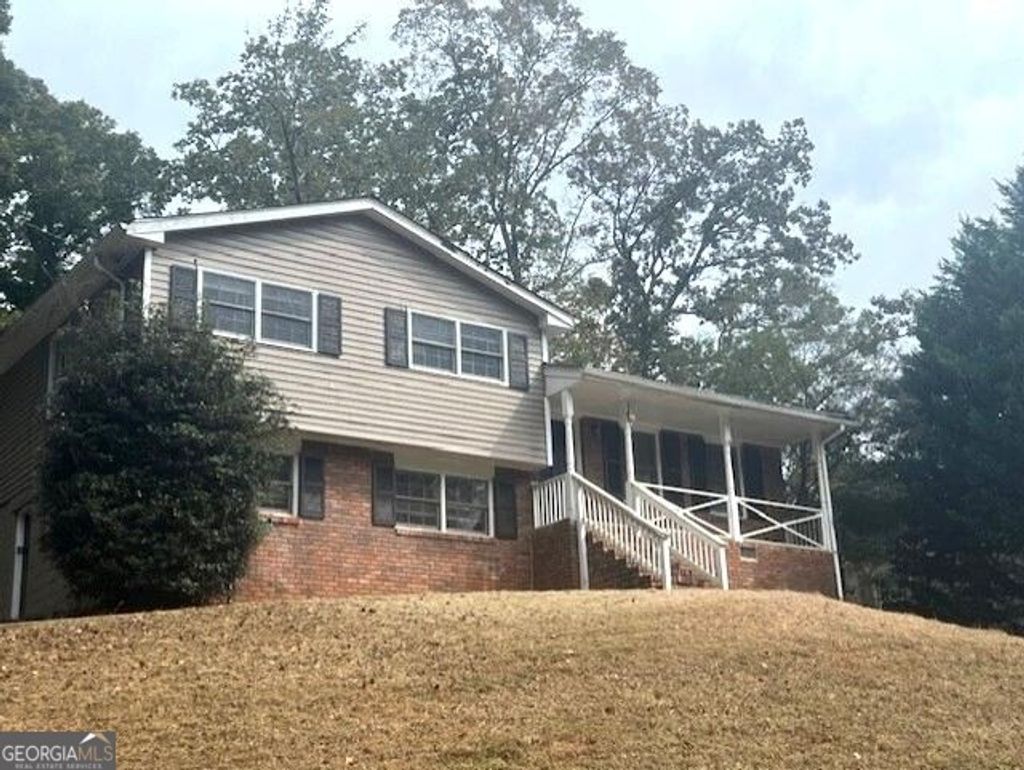 Photo of 2642 Hatfield Circle SE, Atlanta, GA 30316 (MLS # 10631378)