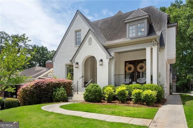 1055 Bellevue DR NE