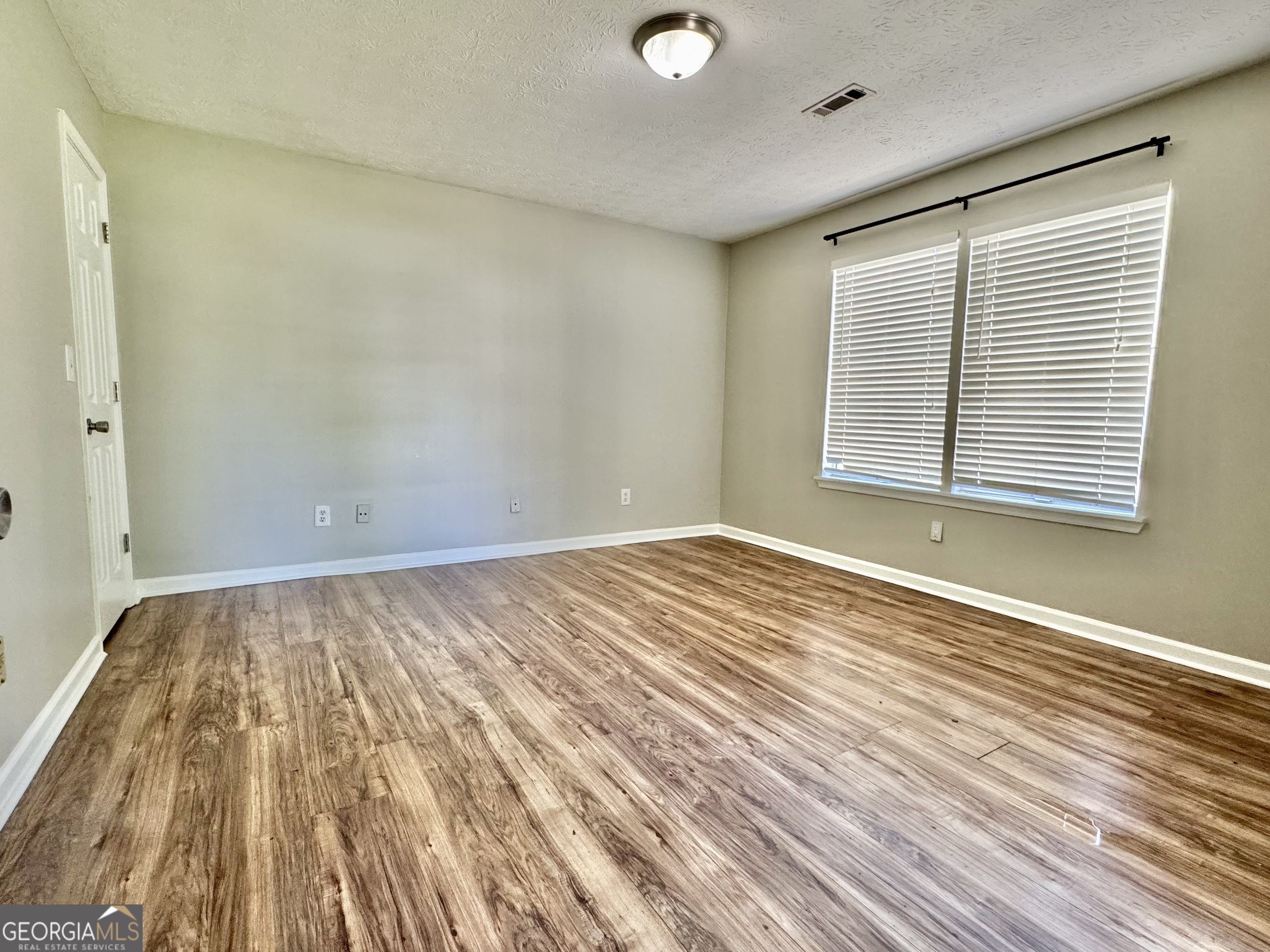 Peachtree City, Georgia 30269, United States, 3 Bedrooms Bedrooms, ,2 BathroomsBathrooms,Residential,Pending,139027