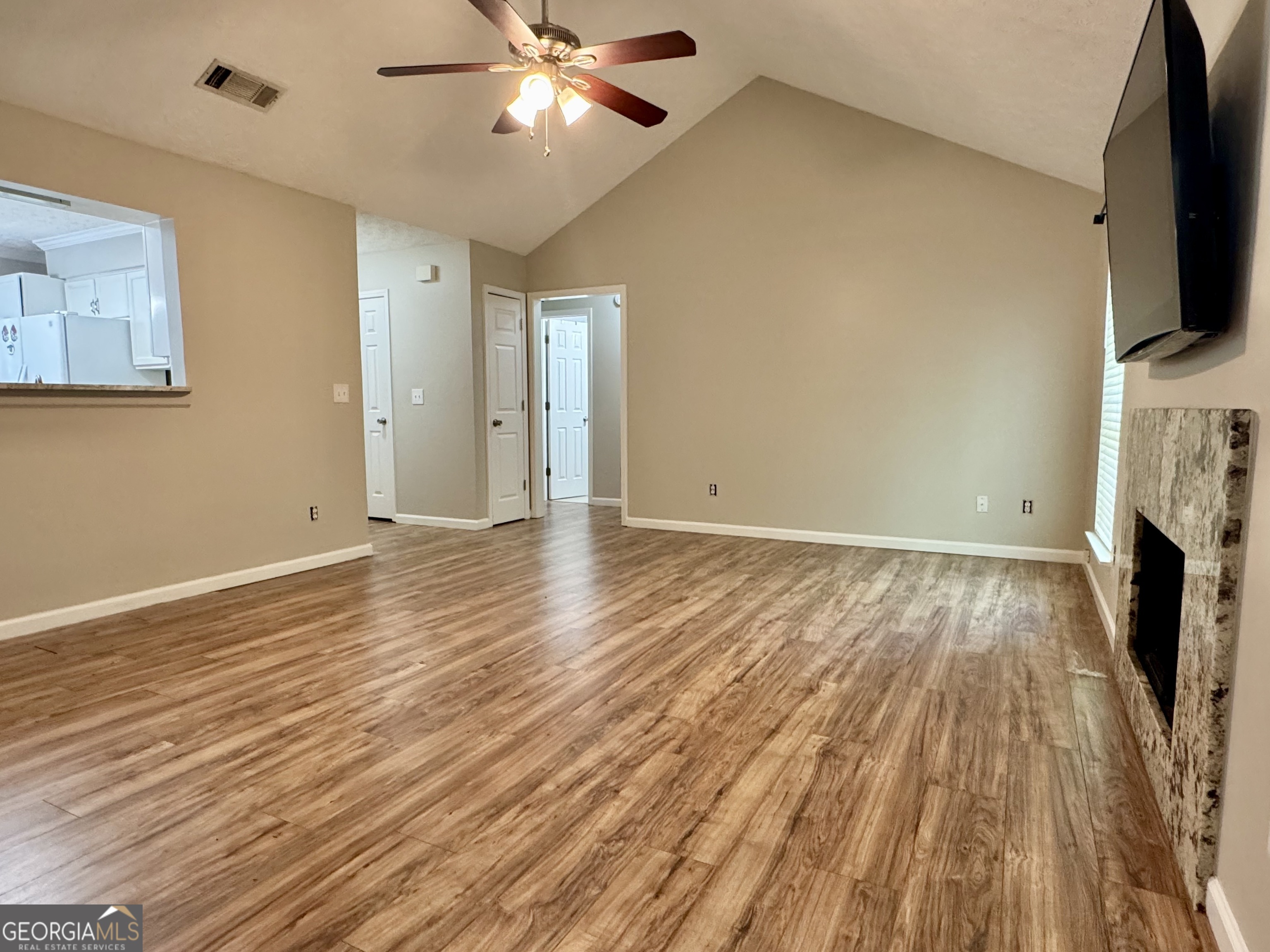 Peachtree City, Georgia 30269, United States, 3 Bedrooms Bedrooms, ,2 BathroomsBathrooms,Residential,Pending,139027