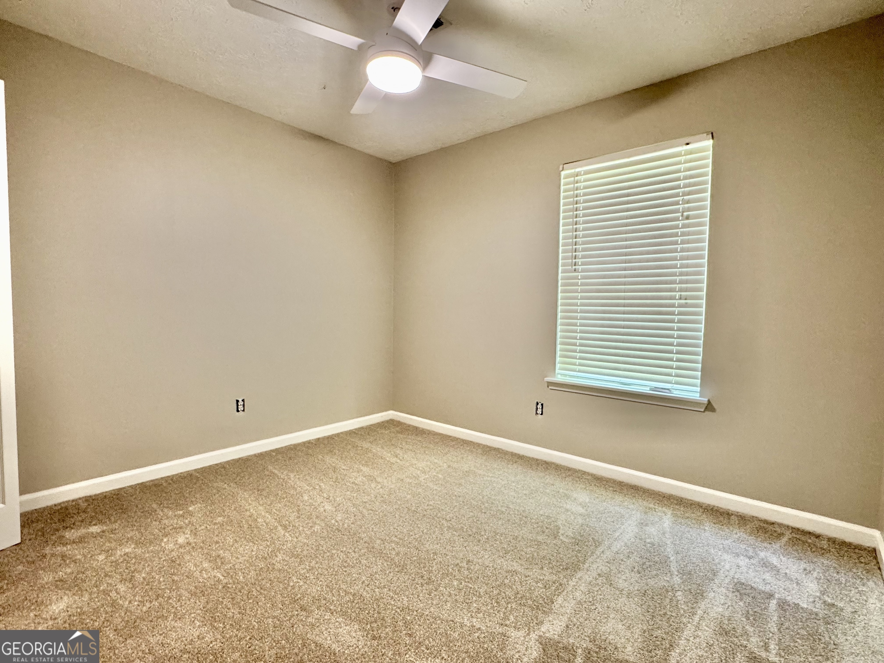 Peachtree City, Georgia 30269, United States, 3 Bedrooms Bedrooms, ,2 BathroomsBathrooms,Residential,Pending,139027