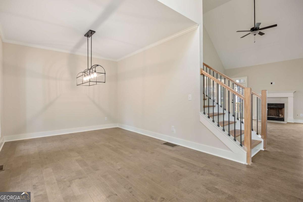 370 Ansley DR