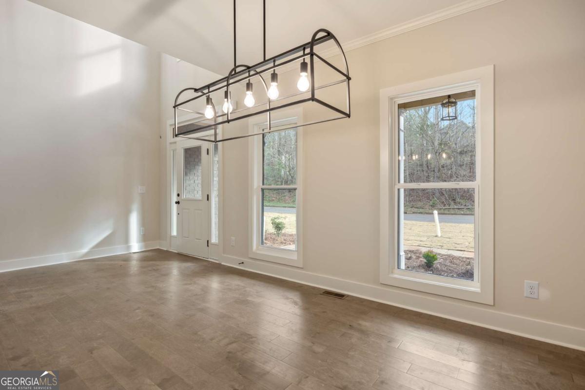 370 Ansley DR
