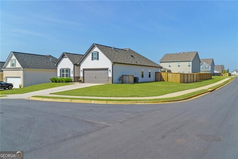 Photo of 400 Sierra Point SW, Cartersville, GA 30120 (MLS # 10847834)