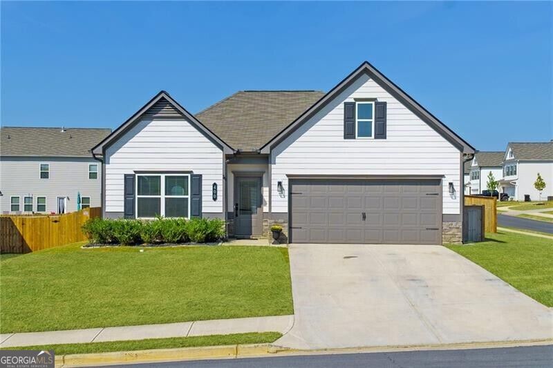 Photo of 400 Sierra Point SW, Cartersville, GA 30120 (MLS # 10847834)