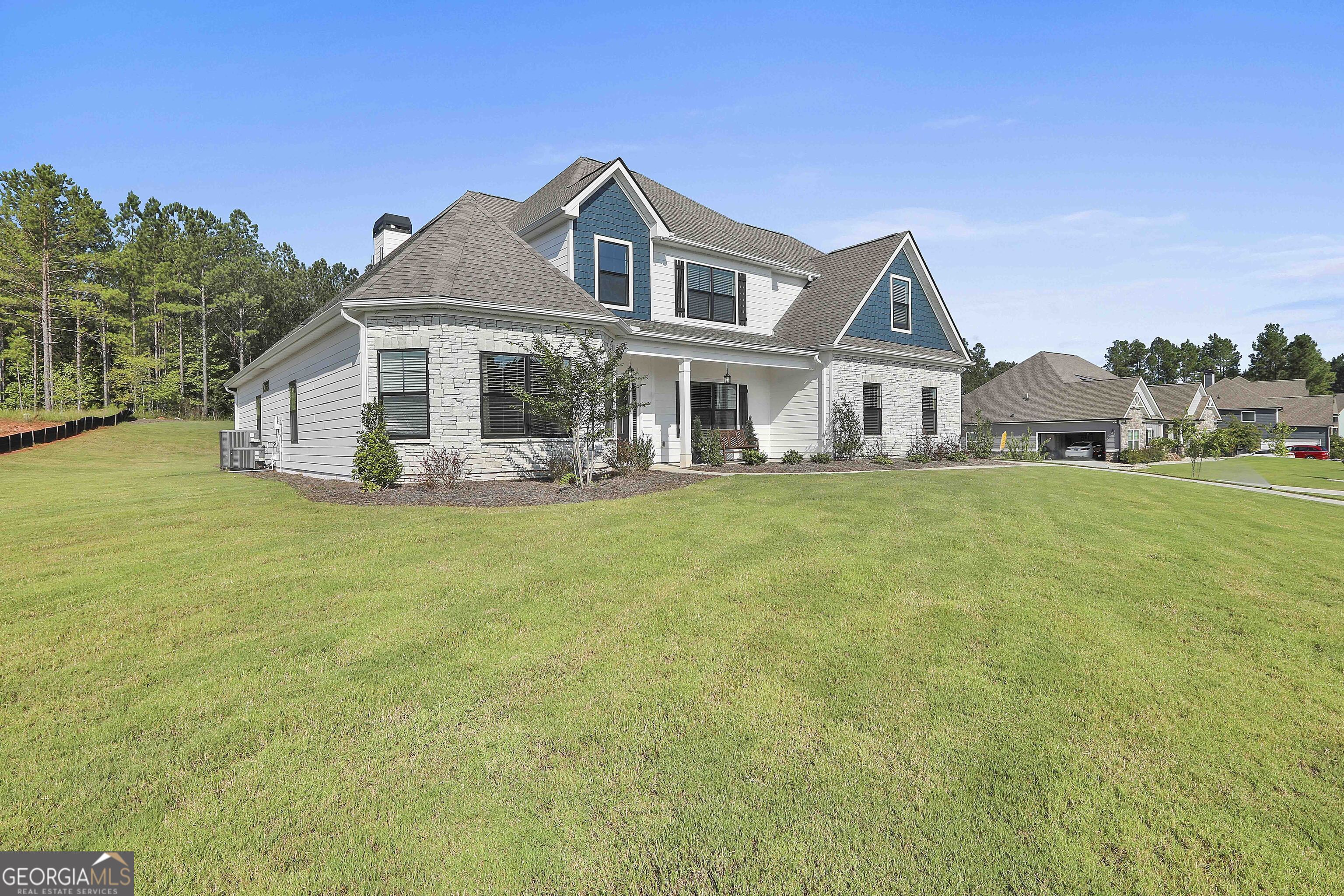 438 Fox Hall XING W 15