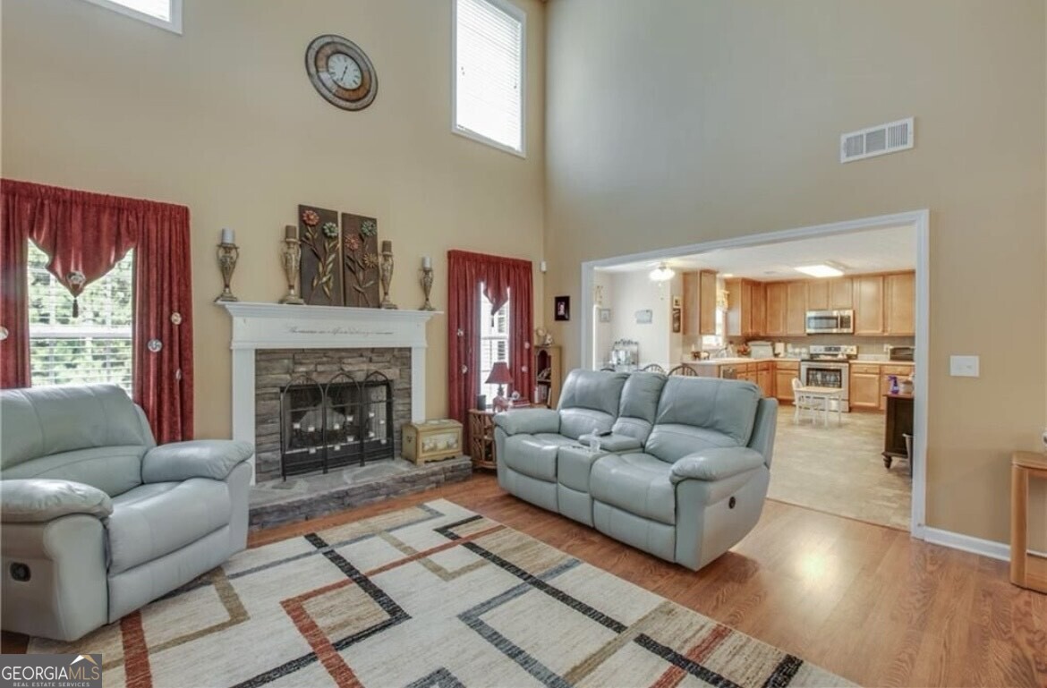 3388 Galloping Bend WAY
