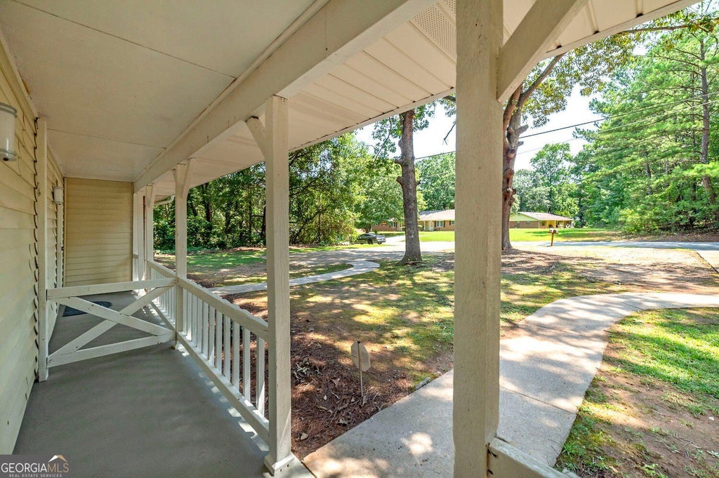 Photo of 355 Santa Fe Trail, Ellenwood, GA 30294 (MLS # 10874712)