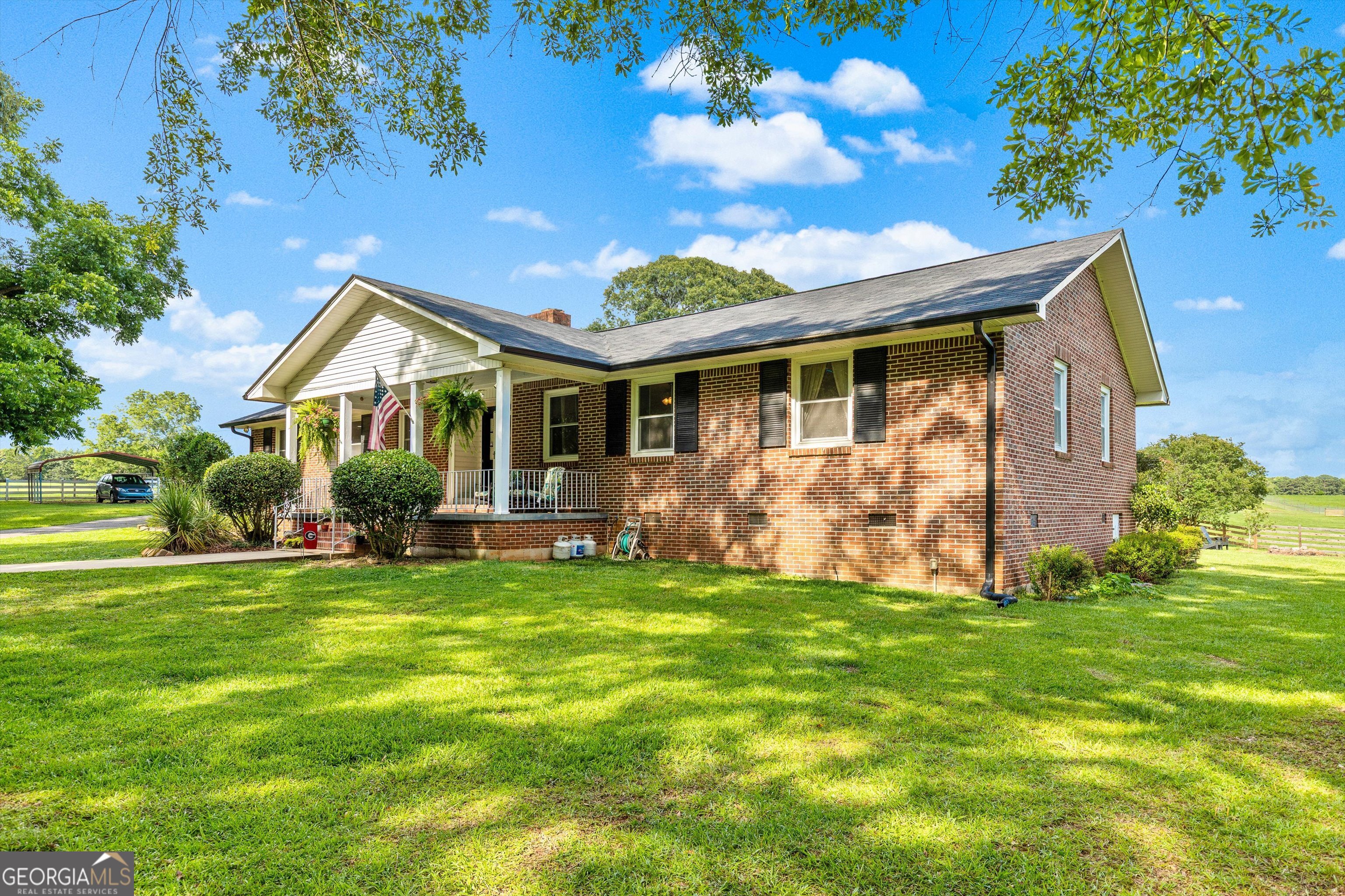 332 England Chapel RD