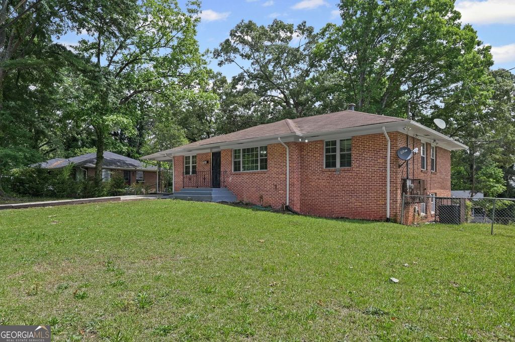 Photo of 1644 Woodland Avenue SE, Atlanta, GA 30316 (MLS # 10756281)