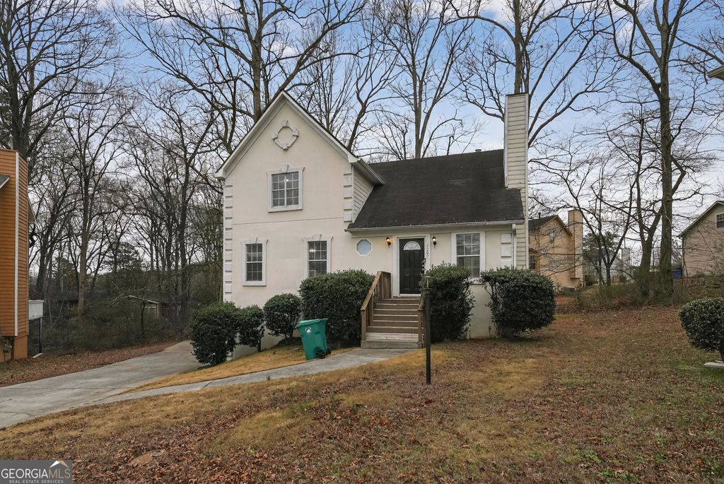 Photo of 5207 Oaktree Court, Lithonia, GA 30038 (MLS # 10680748)