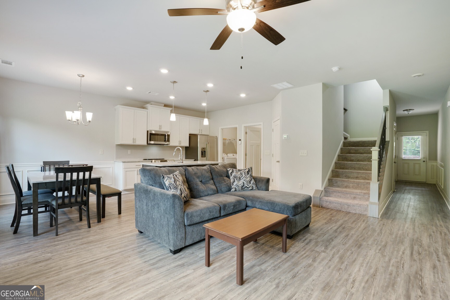 1360 Sugar Glen CT