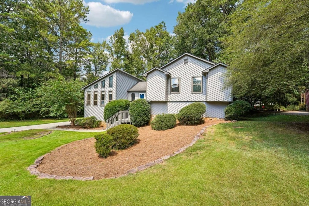 Photo of 3731 Willow Mill Drive, Lawrenceville, GA 30044 (MLS # 10837479)