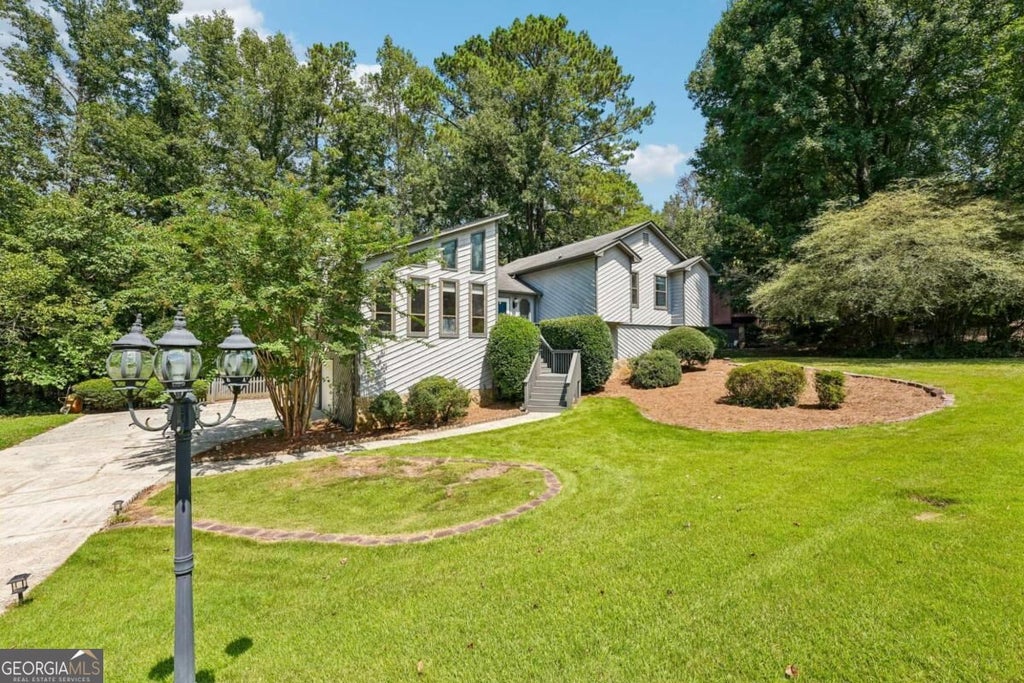 Photo of 3731 Willow Mill Drive, Lawrenceville, GA 30044 (MLS # 10837479)