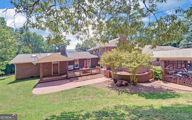 915 Hidden Lake RD