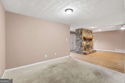 251 Milam RD Fayetteville GA 30214