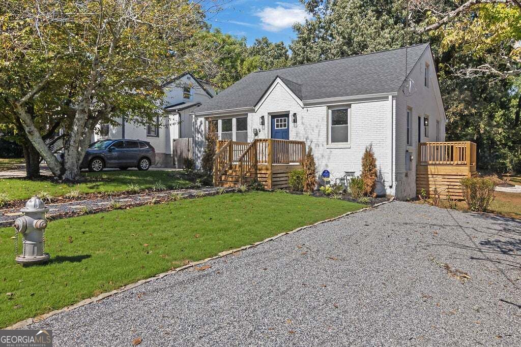 Photo of 2628 Northview Avenue, Decatur, GA 30032 (MLS # 10871641)