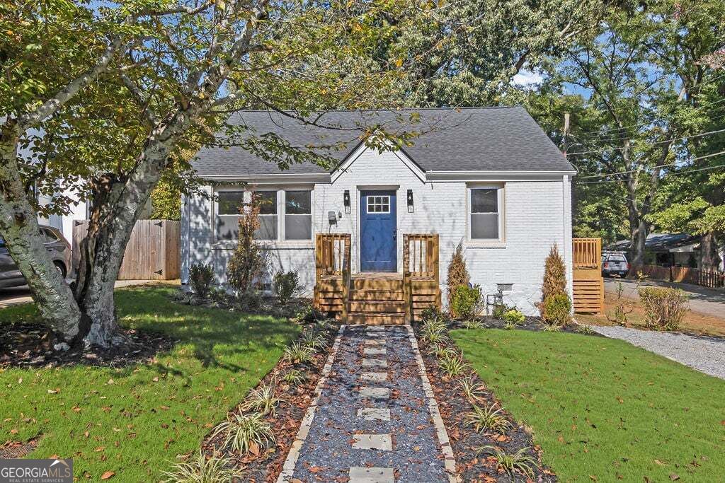 Photo of 2628 Northview Avenue, Decatur, GA 30032 (MLS # 10871641)